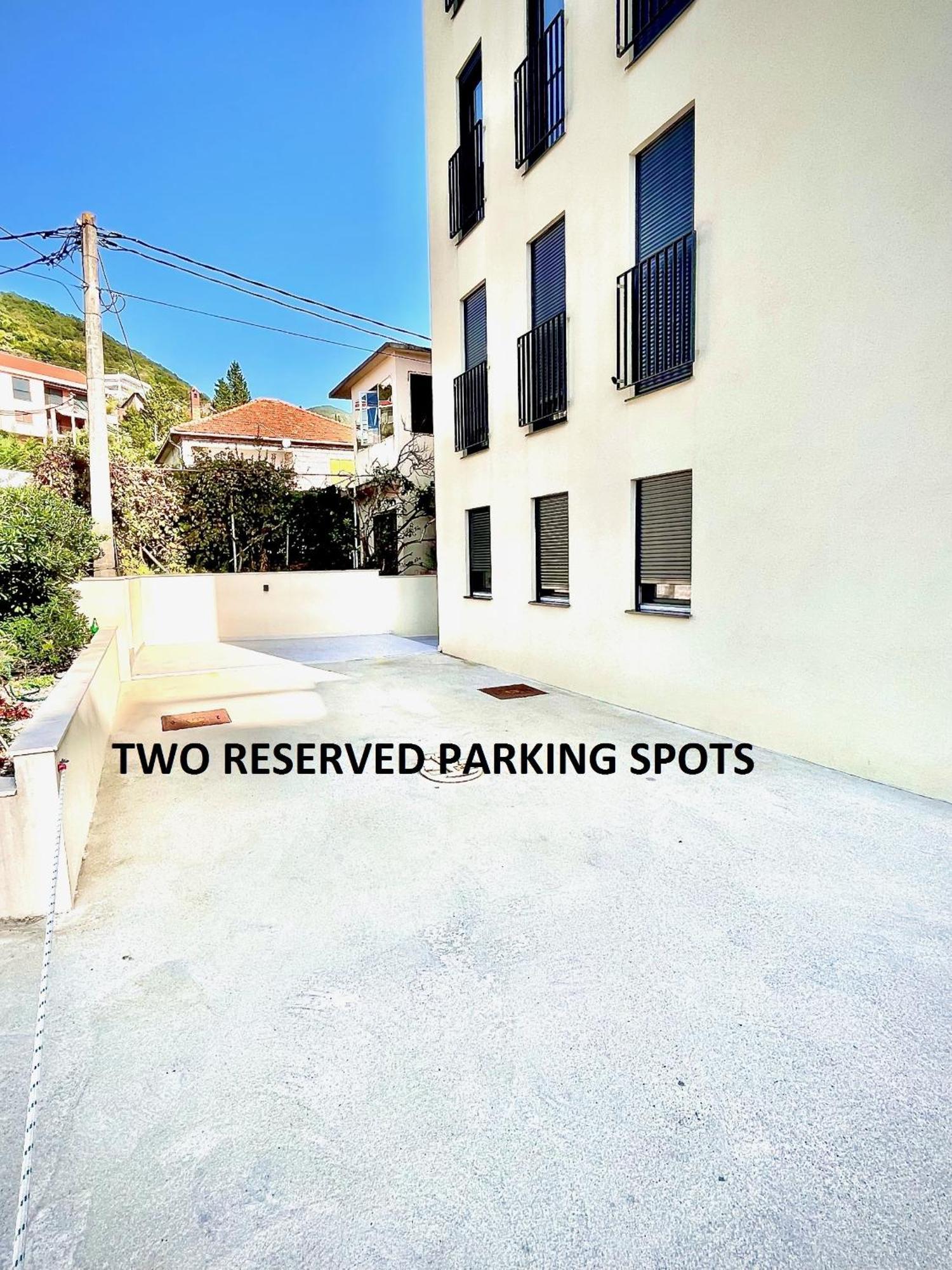 Fides Stylish Apartments Tivat With Pool Ngoại thất bức ảnh