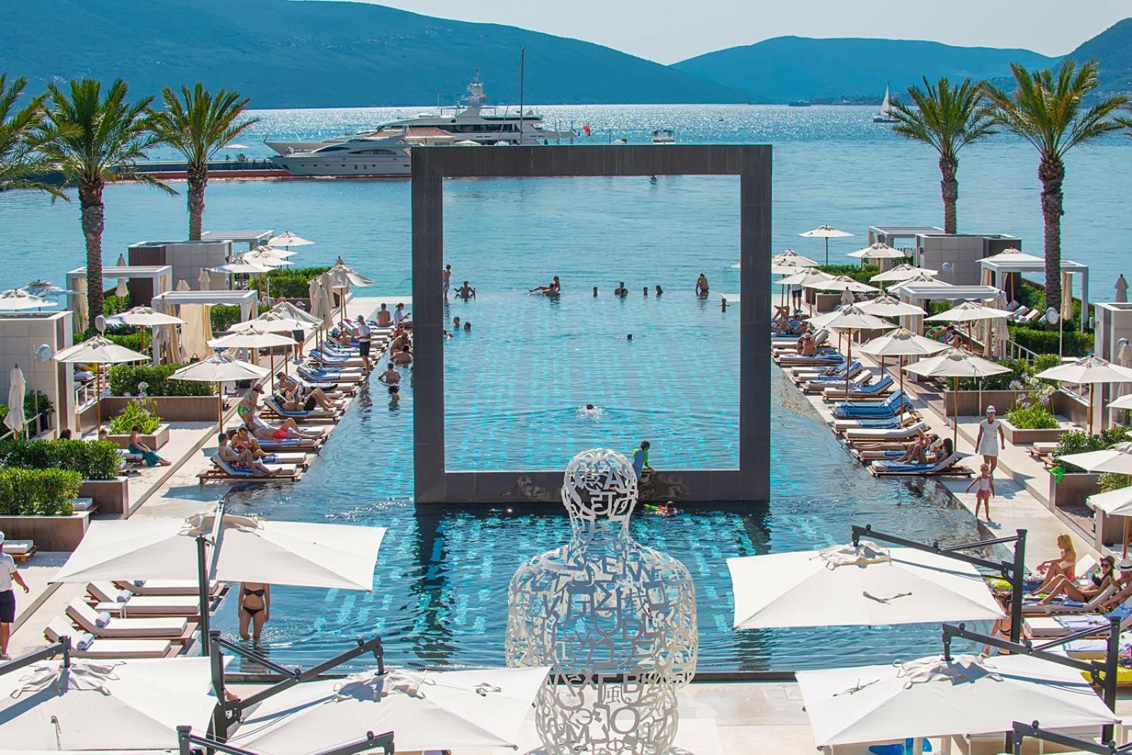 Fides Stylish Apartments Tivat With Pool Ngoại thất bức ảnh
